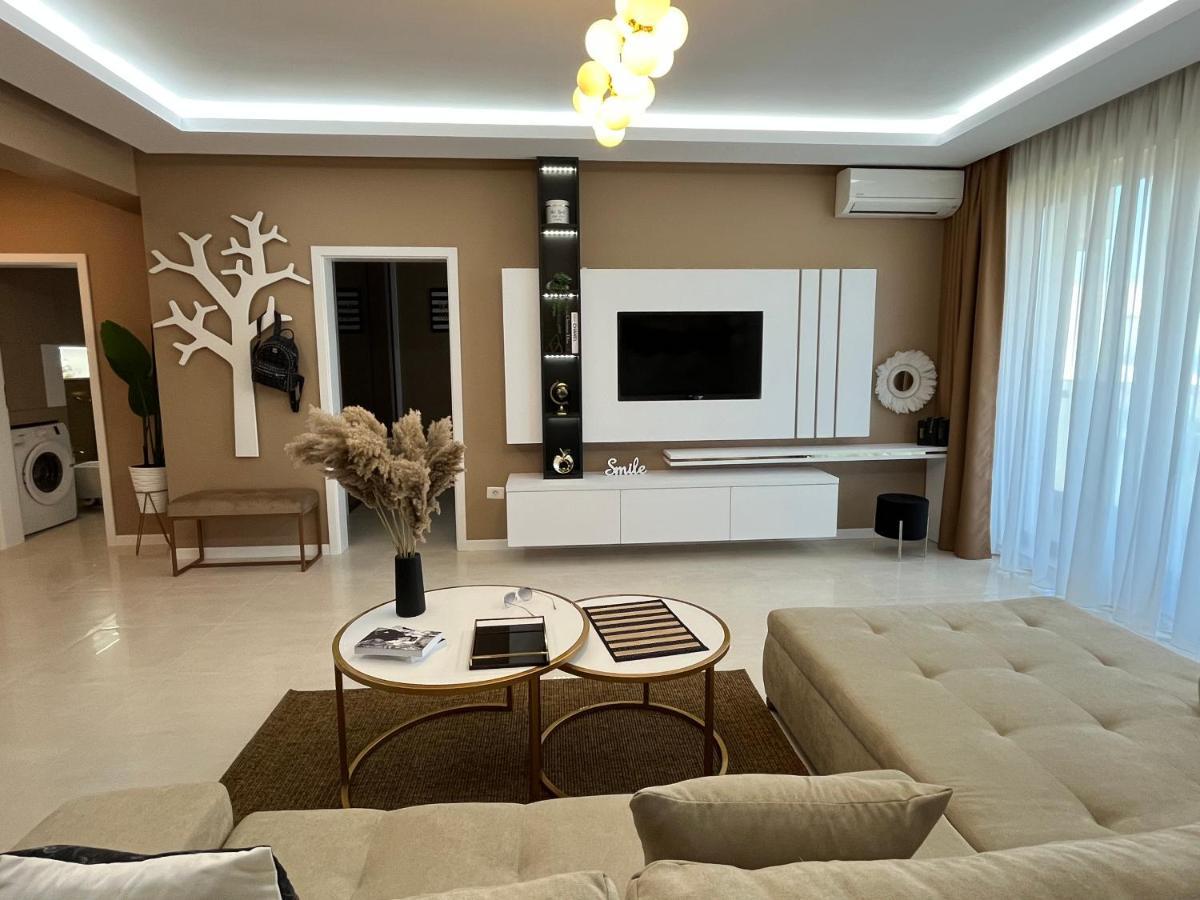 Sas 2 Luxury Apartments Mamaia Exterior photo